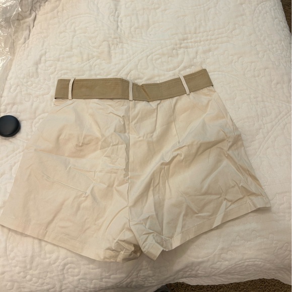 Cider Colorblock Shorts with Belt NWT - Picture 5 of 7